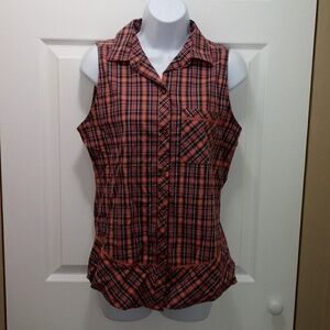 Woolrich‎ sleeveless top.